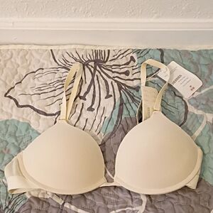Seamless Cream Bra